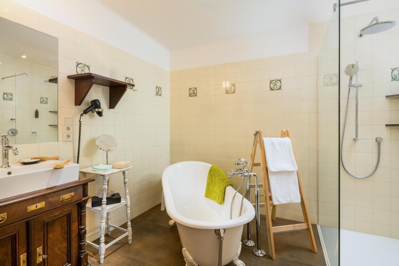 Parkhotel Йевер Екстериор снимка