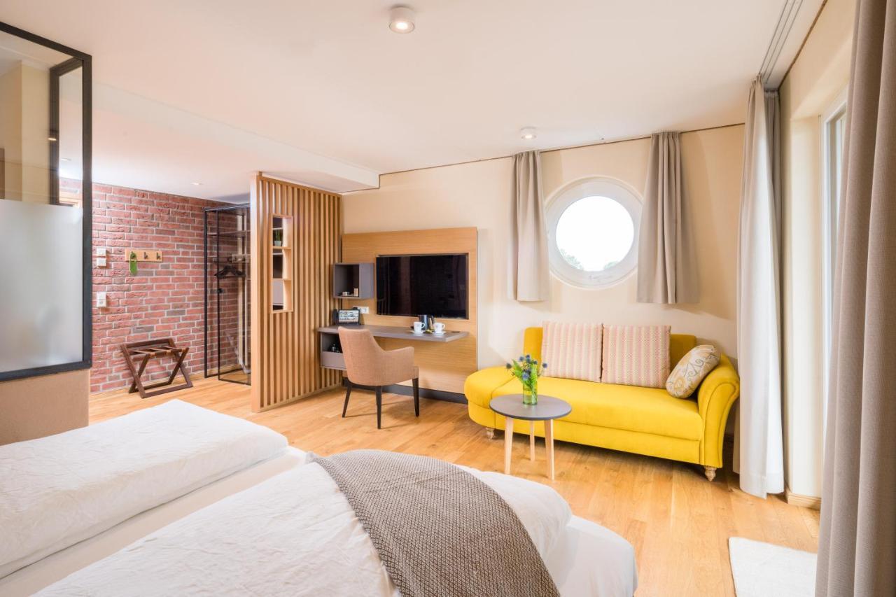 Parkhotel Йевер Екстериор снимка